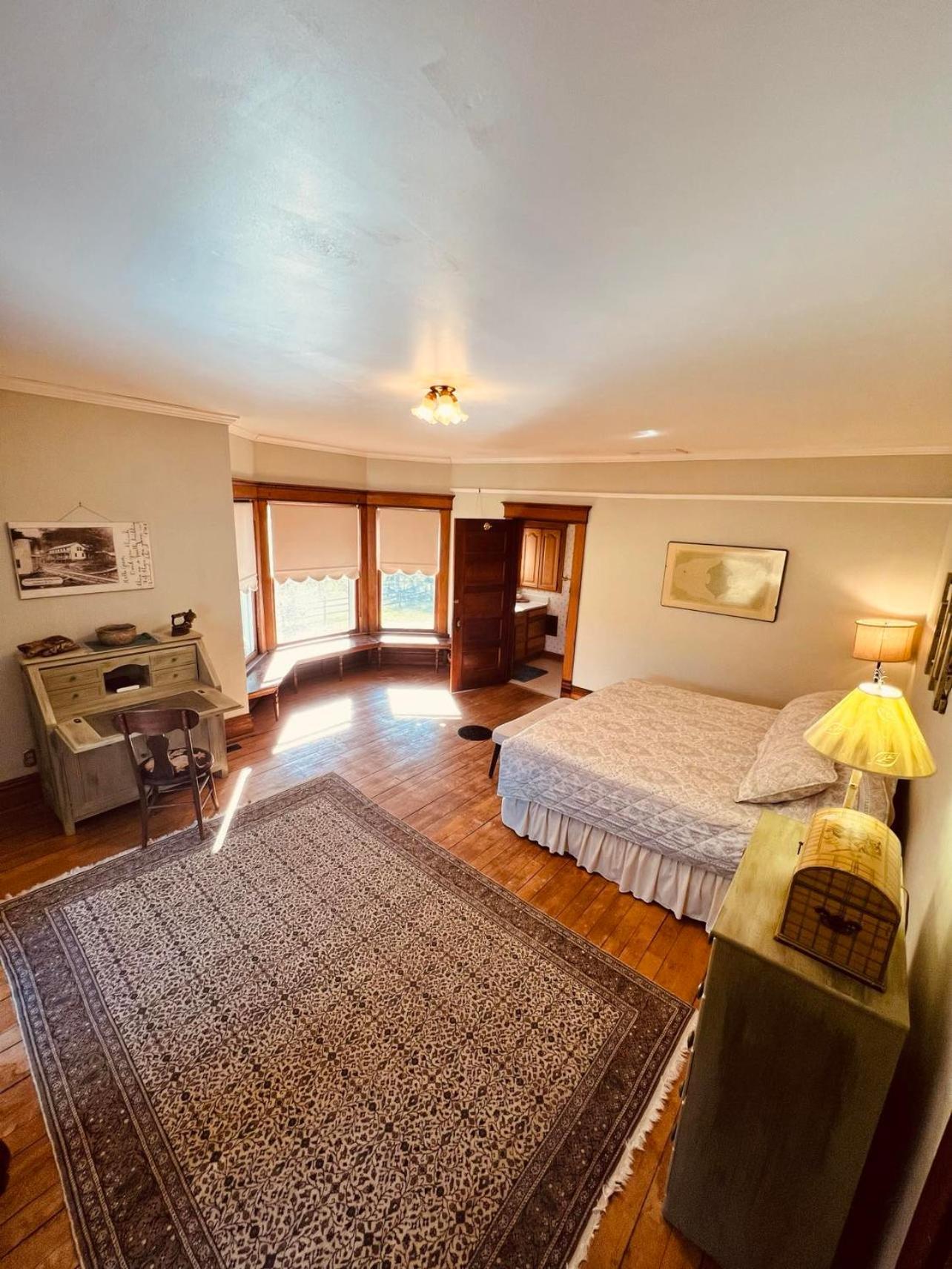 Laurel River Club Bed & Breakfast Or Lrcbnb Dryfork Bagian luar foto